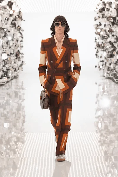 Look 52
